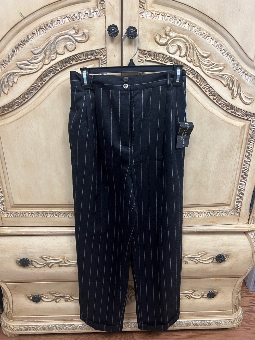 Vintage 90s Harvé Benard gray pinstriped high waist wool dress pants, size 8